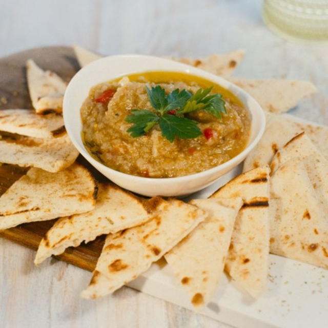 Vegan Melitzanosalata ( Vegan Roasted Eggplant Spread).