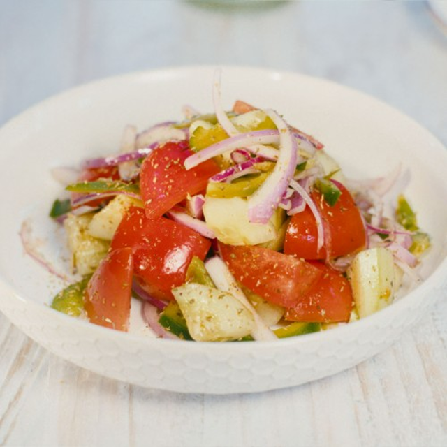 Aggourontomata (Cucumber And Tomato Salad).
